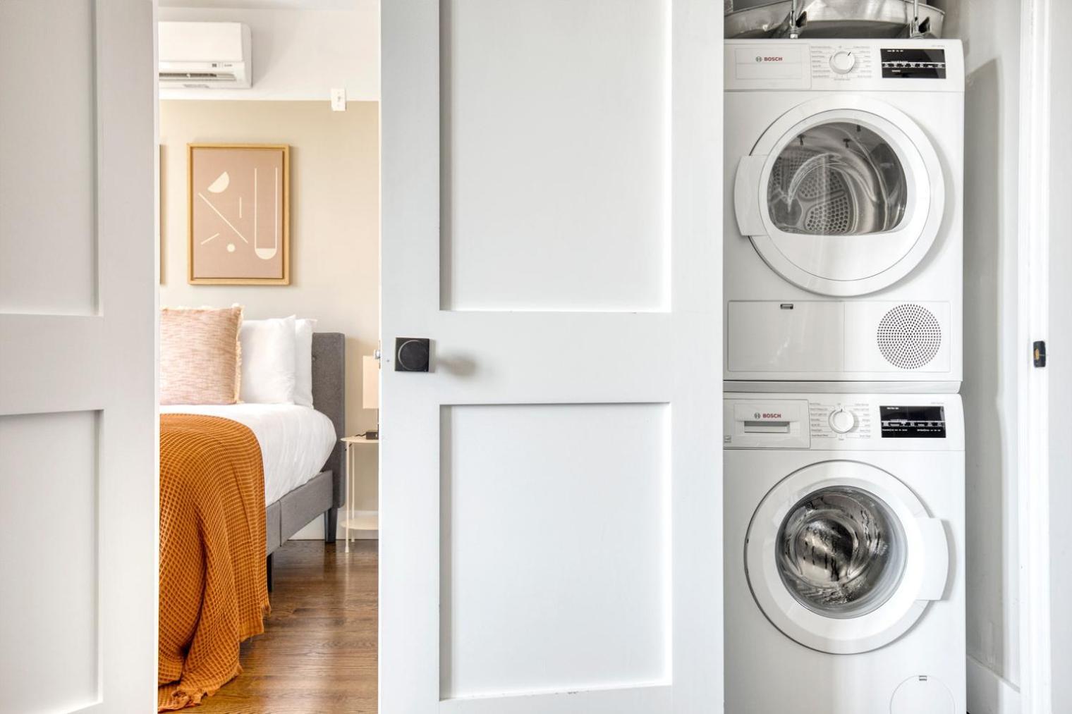 Williamsburg 2br W Wd Gym Nr Domino Park Nyc-956 Apartment New York
